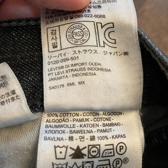 Levi's 514 Straight Leg Jeans - 38x30 - Picture 5 of 9